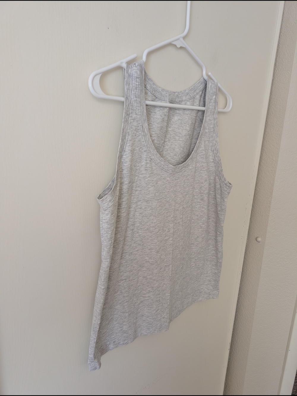 lululemon athletica Womens 12 Gray Tank Top Activewear Athleisure Workout - Picture 4 of 6